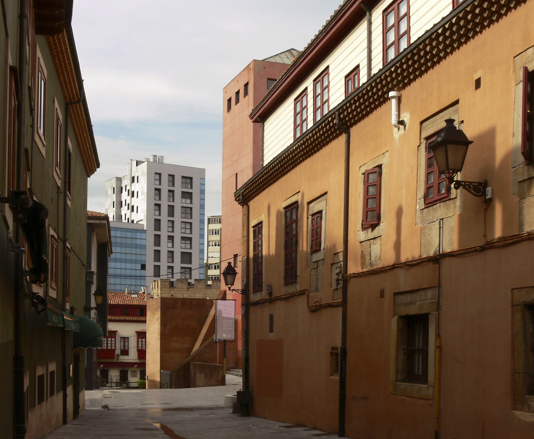 Vista ampliada de la Casa de Nava y su entorno